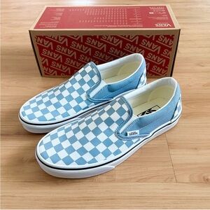 Van Classic Slip-On Checkerboard
Shoe Mens 7.0 US Women 8.5 US